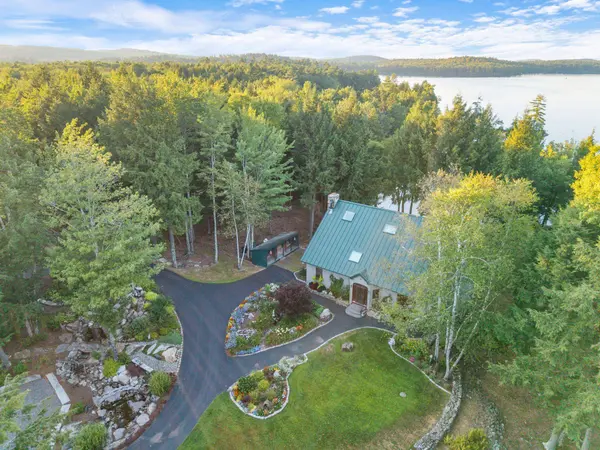 480 Point DR, Mount Vernon, ME 04352