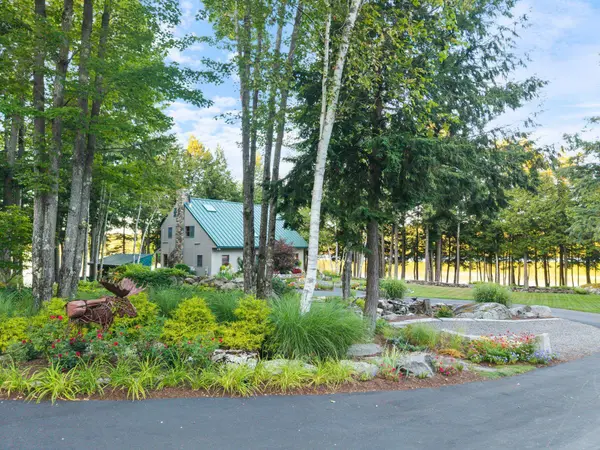 480 Point DR, Mount Vernon, ME 04352