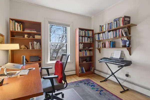 122 Neal ST #3N, Portland, ME 04102