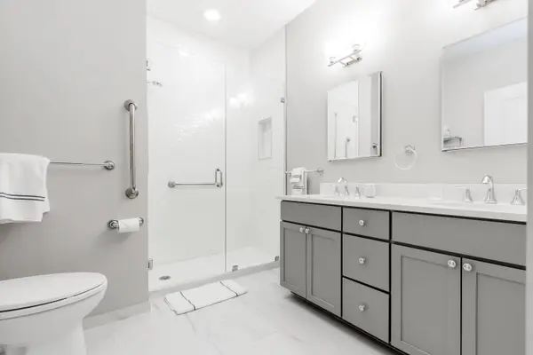 75 McAuley WAY #304, Portland, ME 04103