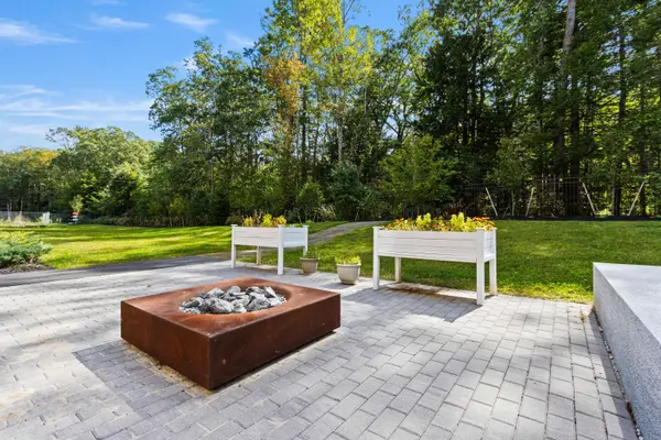 75 McAuley WAY #207, Portland, ME 04103