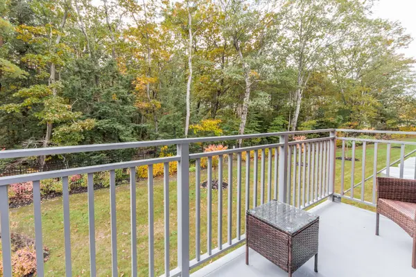 75 McAuley WAY #304, Portland, ME 04103