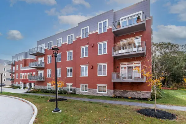 75 McAuley WAY #305, Portland, ME 04103