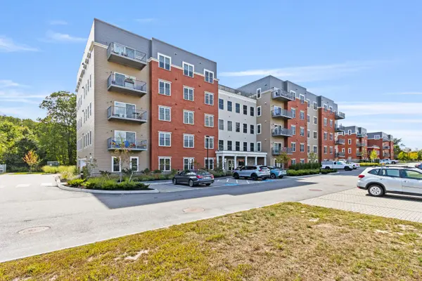 75 McAuley WAY #305, Portland, ME 04103
