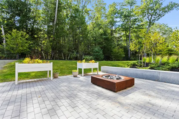 75 McAuley WAY #305, Portland, ME 04103