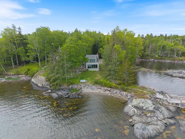 15 Earthly Heaven LN, Saint George, ME 04860