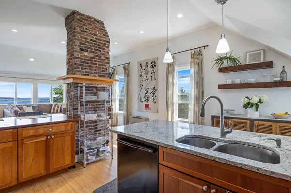 38 Eastern Promenade #C, Portland, ME 04101