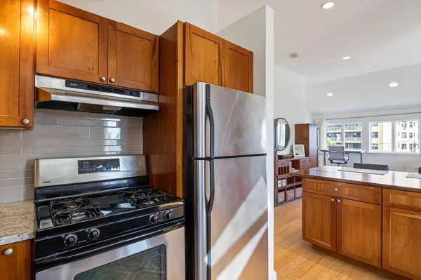 38 Eastern Promenade #C, Portland, ME 04101