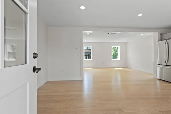 41 W Presumpscot ST #F, Portland, ME 04103