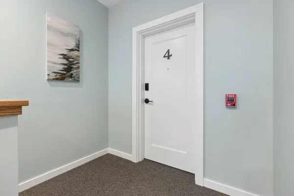 58 Cumberland AVE #4, Portland, ME 04101