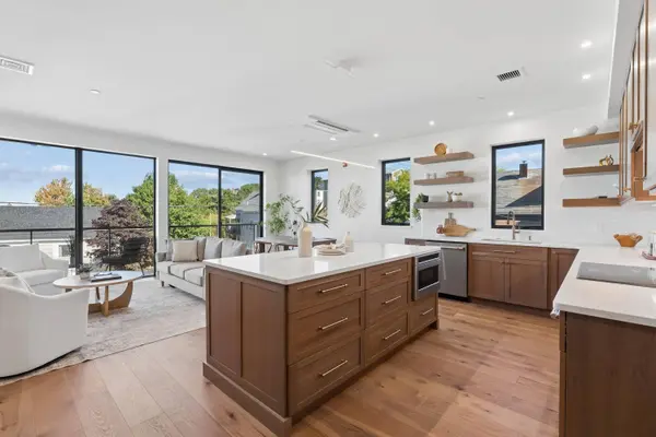58 Cumberland AVE #4, Portland, ME 04101