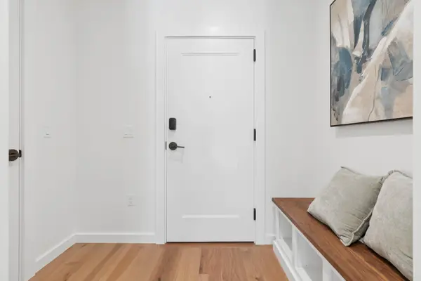 58 Cumberland AVE #3, Portland, ME 04101