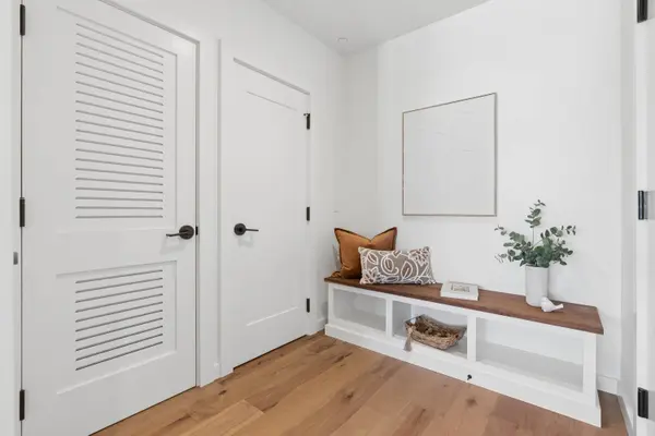 58 Cumberland AVE #2, Portland, ME 04101