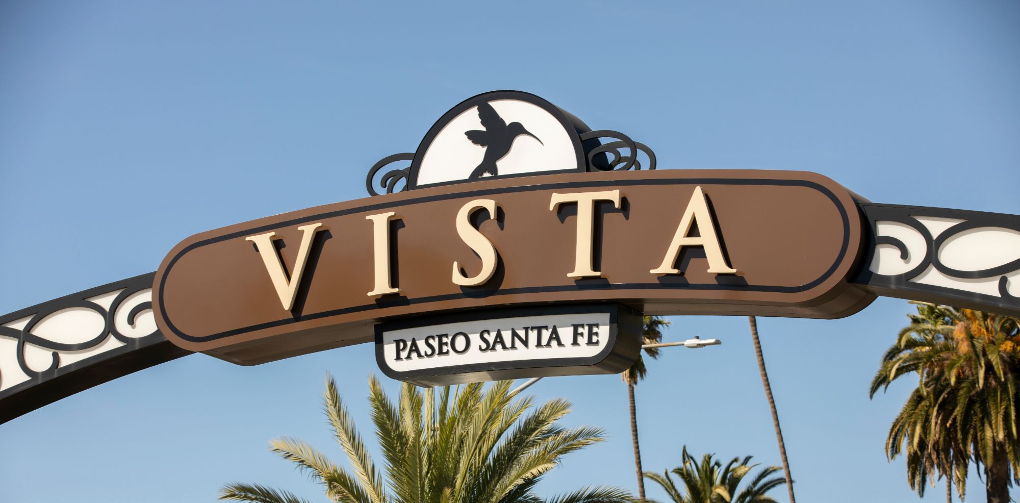 VISTA : shutterstock_2199569811