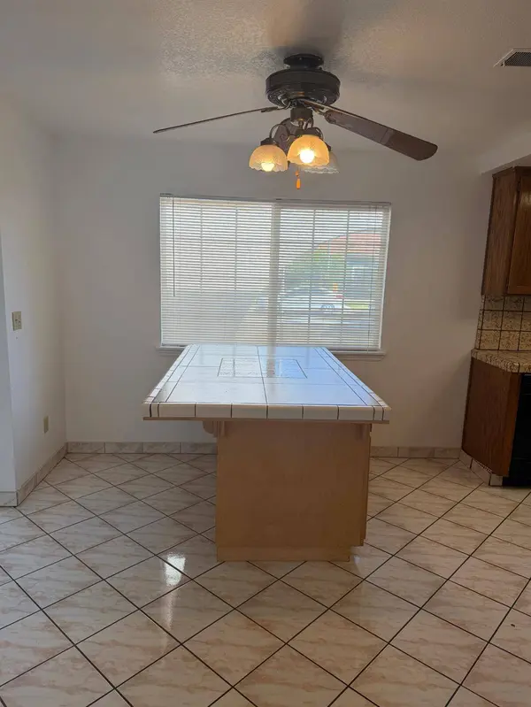 414 Vicki Lynn LN, Patterson, CA 95363