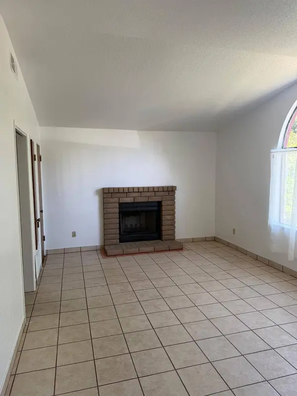 414 Vicki Lynn LN, Patterson, CA 95363