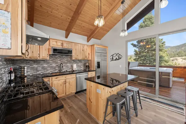 1219 Aspen Dr, Big Bear Lake, CA 92315-2016