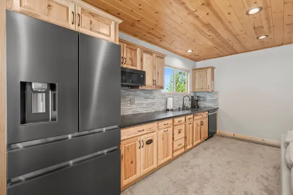 1219 Aspen Dr, Big Bear Lake, CA 92315-2016