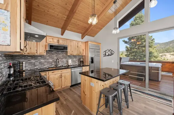 1219 Aspen Dr, Big Bear Lake, CA 92315-2016