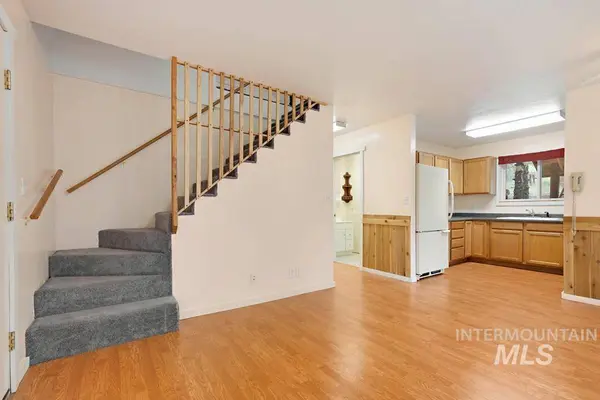 15 Sellman Dr, Lowman, ID 83637