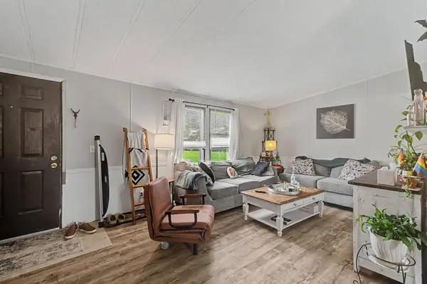 1928 W Corinth RD, Washington, VT 05675