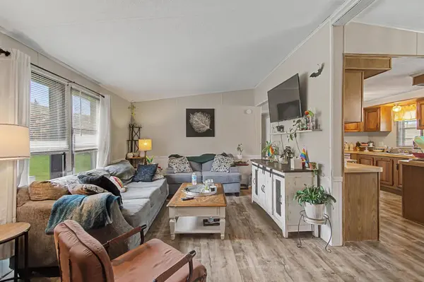 1928 W Corinth RD, Washington, VT 05675
