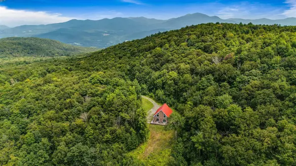 942 Deer Run LN, Enosburg, VT 05450