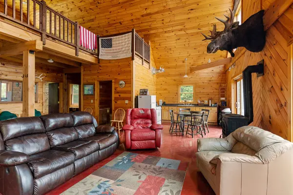 942 Deer Run LN, Enosburg, VT 05450