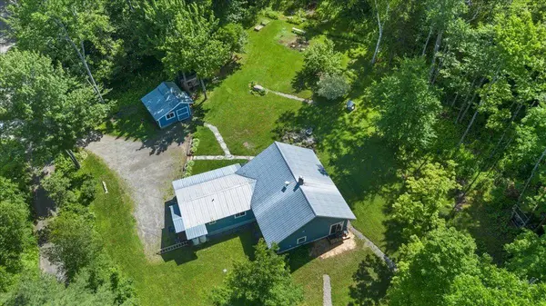 114 W Woodbury RD, Woodbury, VT 05680