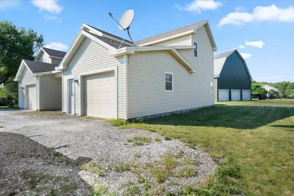 1002 Cook RD, Sheldon, VT 05483