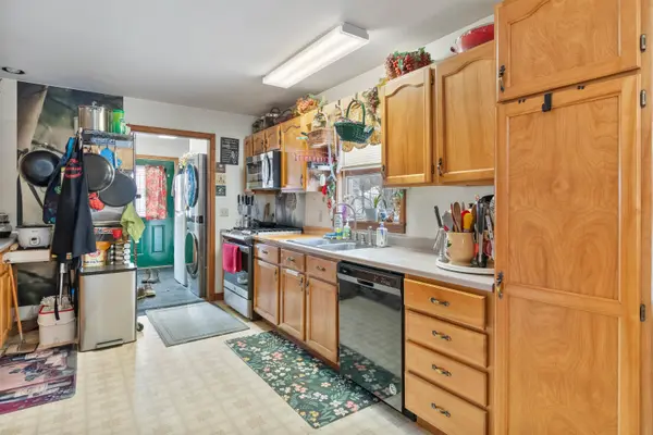 77 Johnson Street EXT, Hyde Park, VT 05655