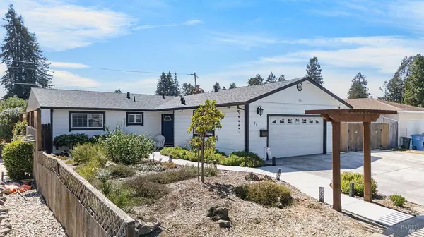 77 Adele AVE, Rohnert Park, CA 94928