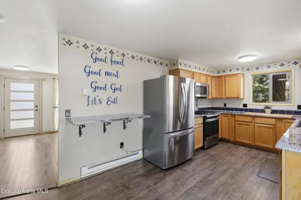 2406 N Pioneer Ridge DR, Post Falls, ID 83854