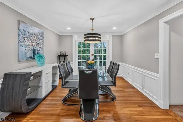 57 Longview Dr, Green Brook Twp., NJ 08812