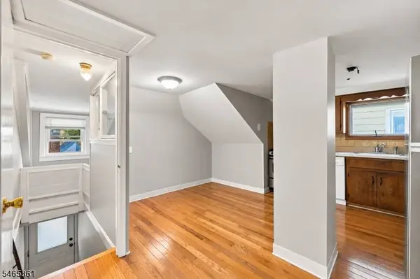 297 Lakeview Ave #2, Clifton City, NJ 07011