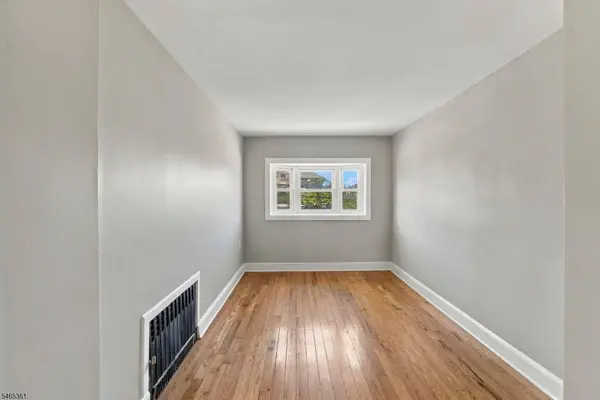 297 Lakeview Ave #2, Clifton City, NJ 07011