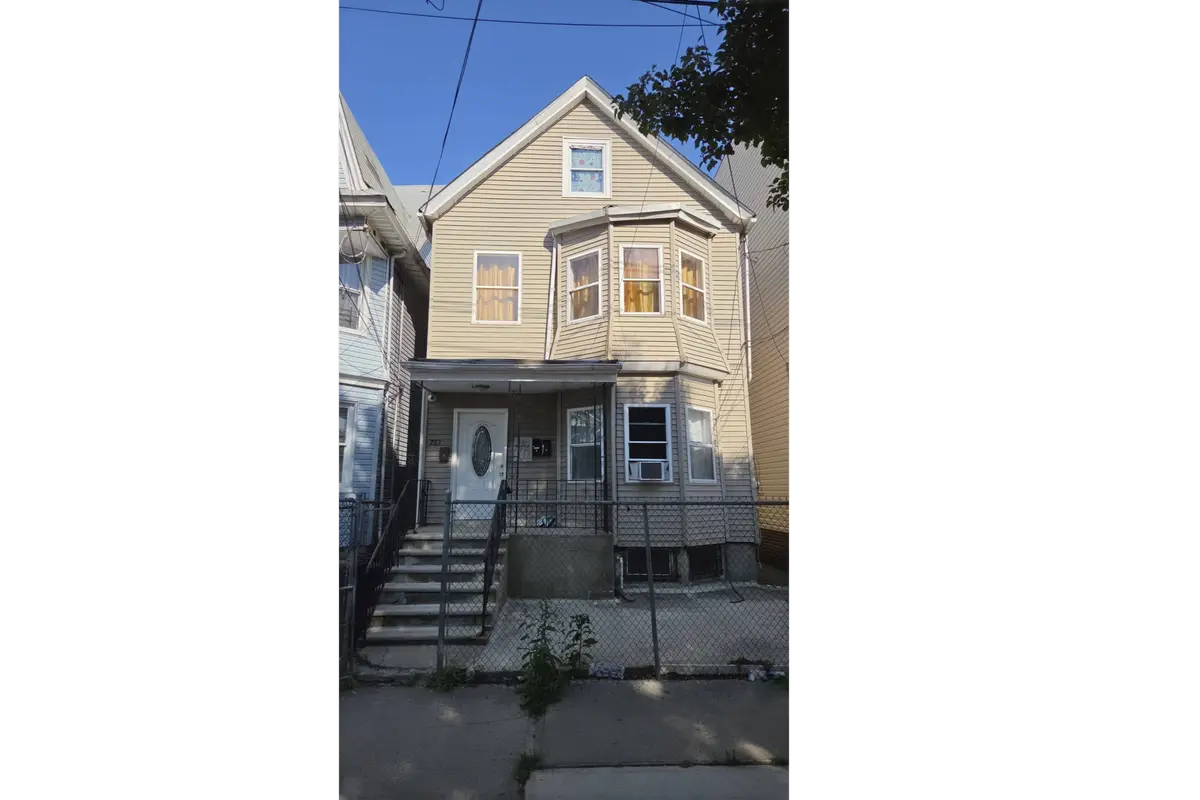 283 N 5th St, Newark, NJ 07107-3029