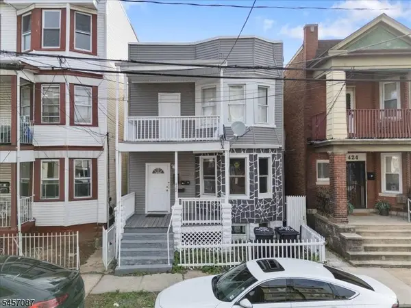 422 Jelliff Ave