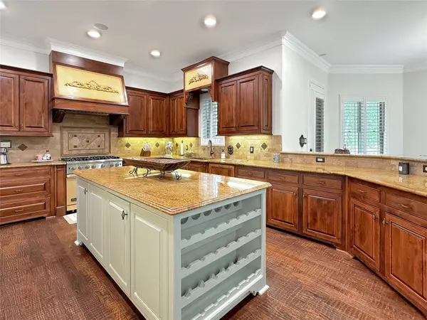 6565 Rockridge TRL, Aubrey, TX 76227