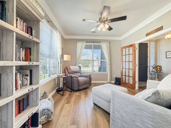 1413 Clearwater DR, Mckinney, TX 75071