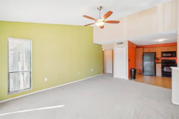 5576 BAYWATER DR #5576, Tampa, FL 33615