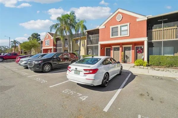 5576 BAYWATER DR #5576, Tampa, FL 33615