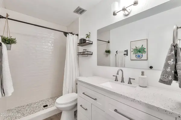 4950 N MILLER Road #240, Scottsdale, AZ 85251
