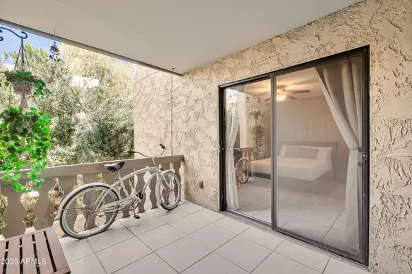 4950 N MILLER Road #240, Scottsdale, AZ 85251