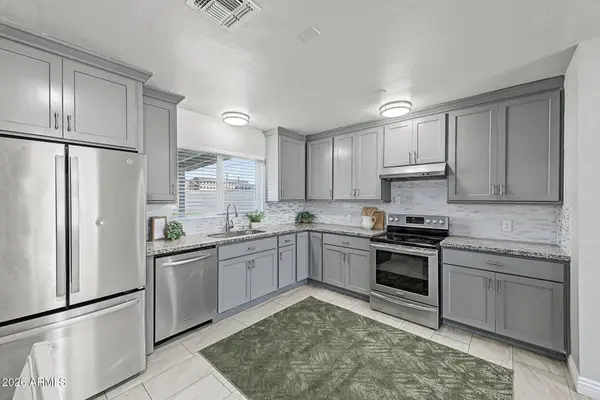 1904 W VERMONT Avenue, Phoenix, AZ 85015