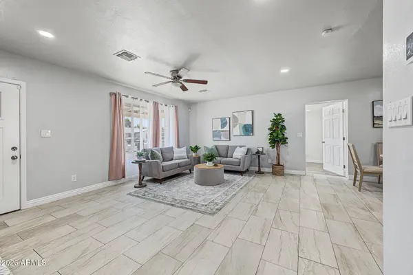 1904 W VERMONT Avenue, Phoenix, AZ 85015