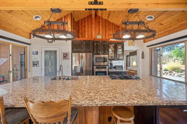 10415 Township RD, Browns Valley, CA 95918