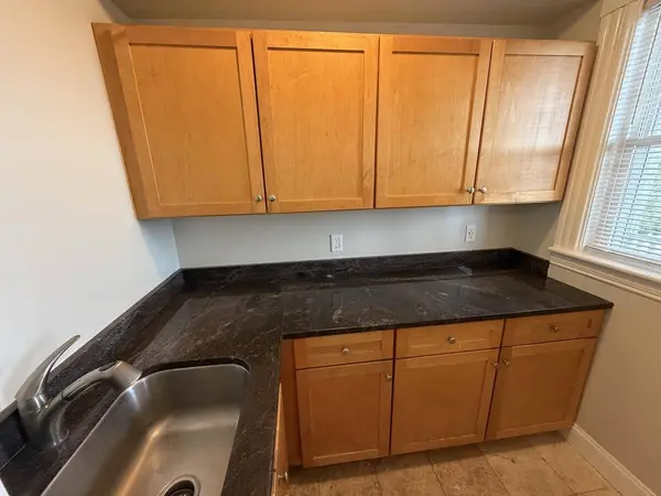579 Clay ST #2, Manchester, NH 03103