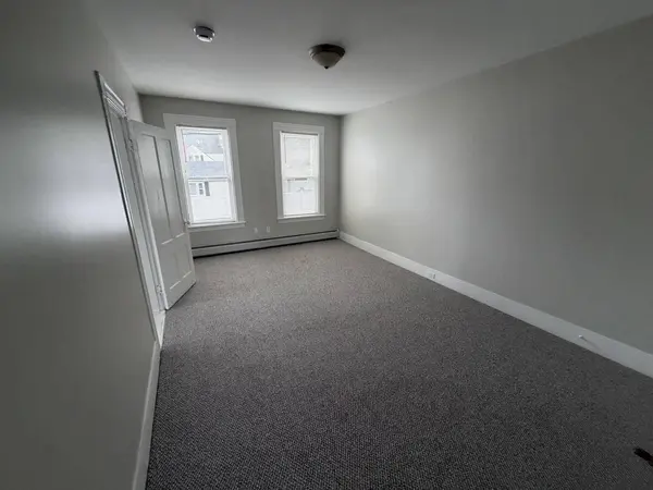 579 Clay ST #2, Manchester, NH 03103