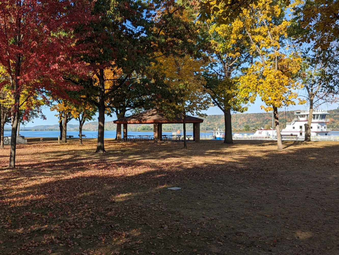 Guttenberg IA Riverwalk with barge
